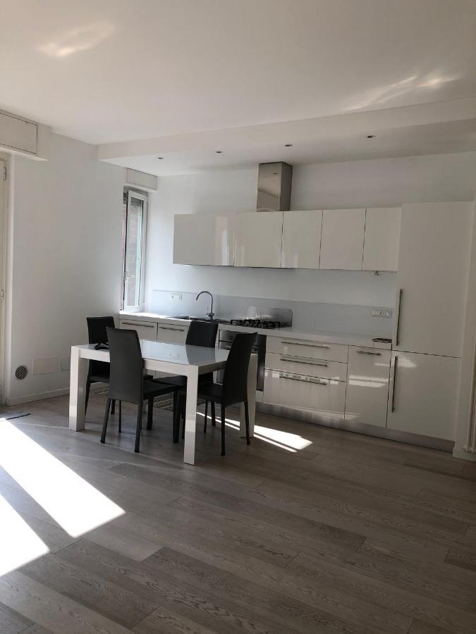 Bright & Spacious Apartment Near Navigli - Ponti ميلان المظهر الخارجي الصورة